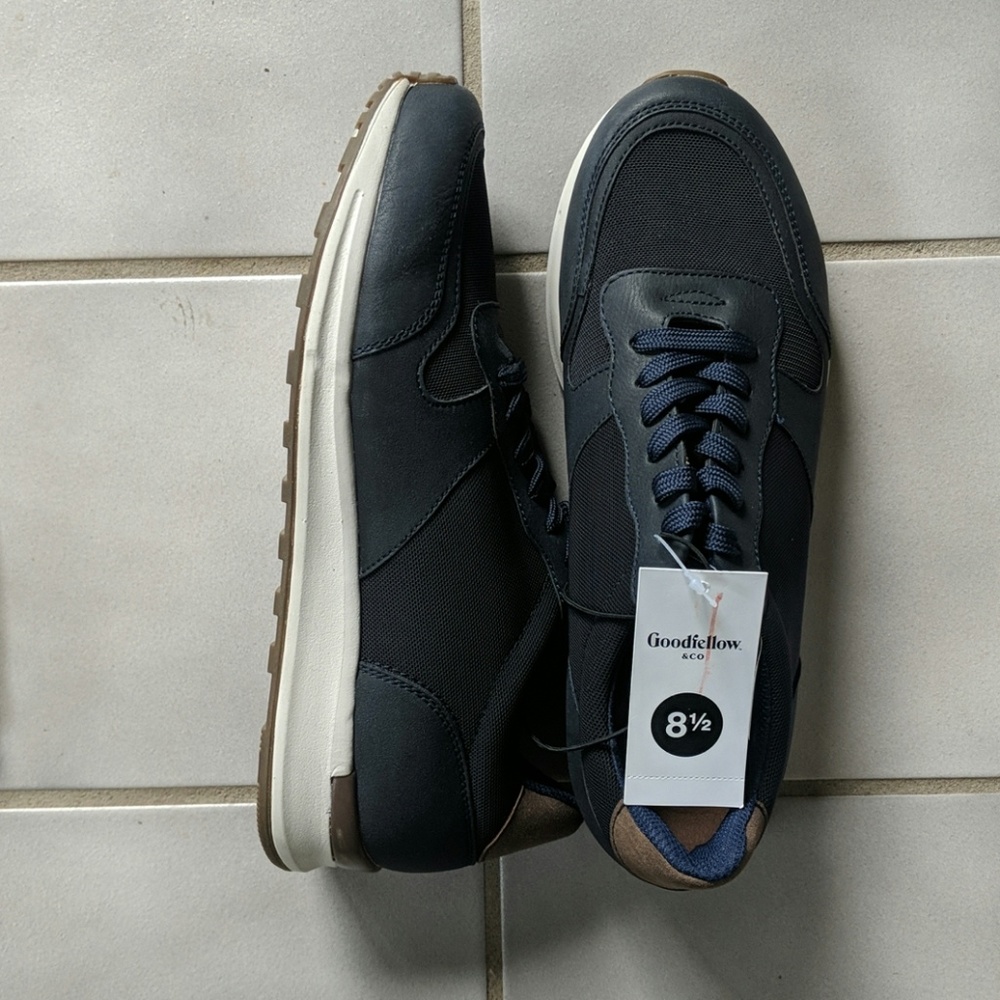 Goodfellow & Co. Size 8  Men's Sneakers